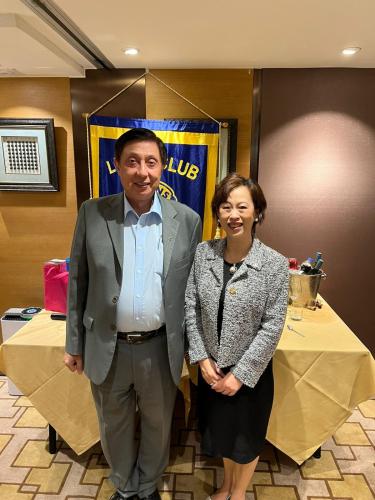 c6a0c369-b0f1-48af-a97a-15ac814b5993-1