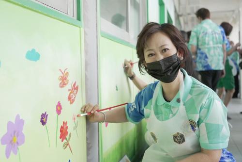 20221024_22-23年度會長紀念服務之2223 big 壁 fun仲獅攜手心連心共同服務為許仲繩紀念學校油壁畫籌款活動