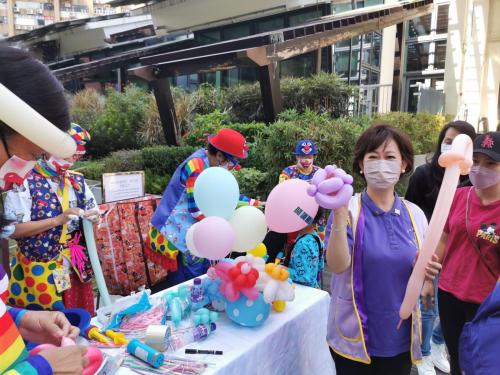 c12511ed-f595-476a-a7c3-07ef960b8f5c